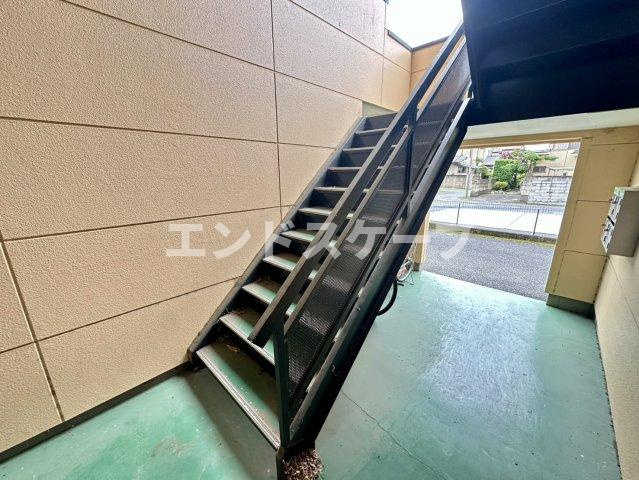 ハッピー岡田Ａのエントランス|高崎、前橋のお部屋探しはエンドスケープまで！お客様の理想お聞かせ下さい♪