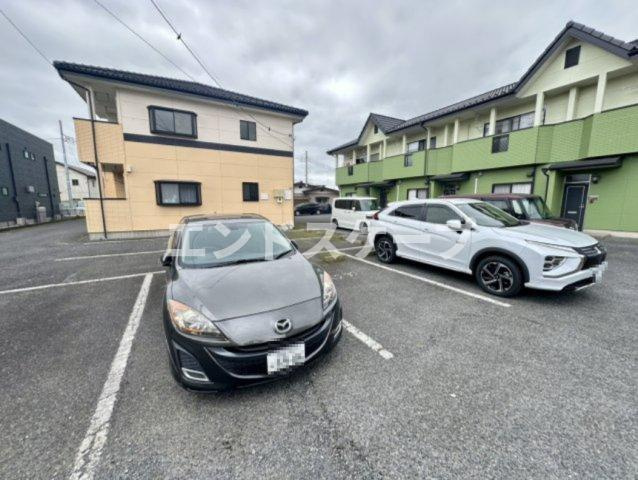 ハッピー岡田Ａの駐車場|高崎、前橋のお部屋探しはエンドスケープまで！お客様の理想お聞かせ下さい♪