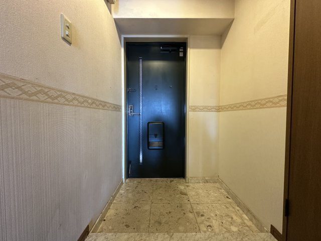 プレステージ明石西の玄関