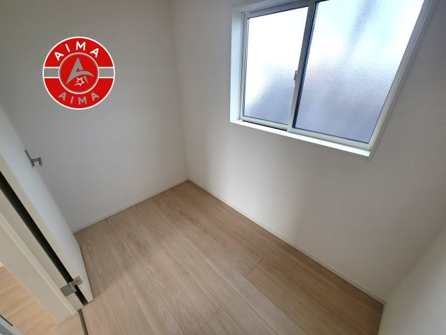 福岡市南区大平寺1丁目第3-1棟（1号棟）の収納|洋服や大きな荷物が多い方や人数の多いご家族などは、一般的なクローゼットよりもウォークインクローゼットのほうが使い勝手が良いです。
