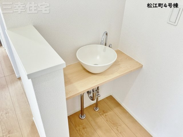 碧南市松江町4号棟の洗面所|2階にも洗面があってとっても便利♪