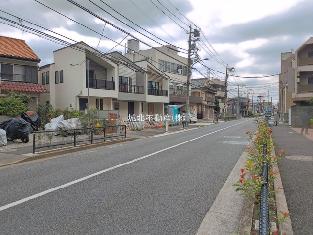 練馬区南大泉1丁目 全3棟 1号棟の前面道路含む現地写真|現地(2026年7月23日撮影)