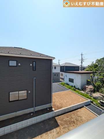 Cradle garden　吉見町東野第22の展望|高い建物が無く開放感のある展望
バルコニーからの展望も開けていて閑静な住宅地が望めます。日当りも良いですね♪