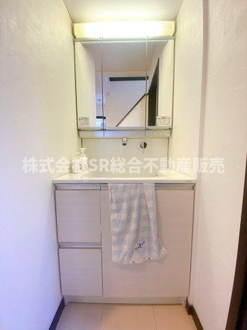 若江北町2丁目中古戸建の独立洗面台|2Fにも独立洗面台があります！