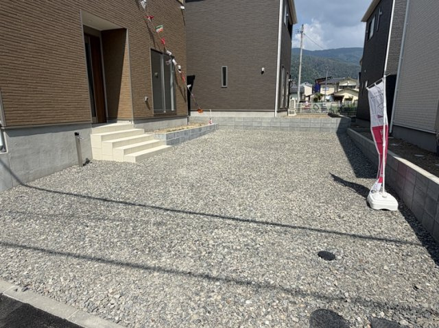 里山辺(第10)の駐車場