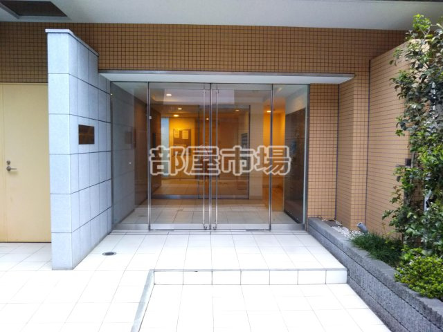シンシティー町屋のエントランス