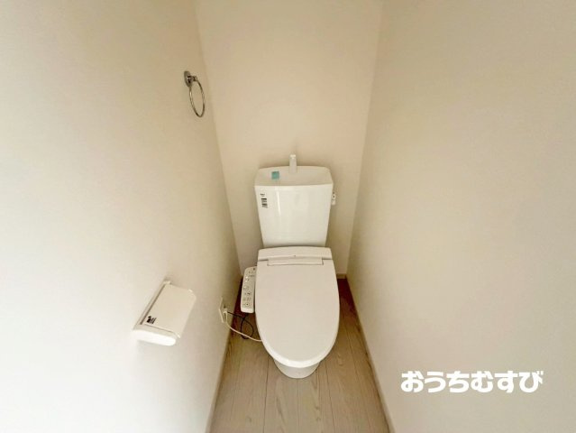 名古屋市名東区小井堀町1期(全3棟)のトイレ