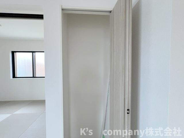 茅ヶ崎市下町屋2丁目　新築戸建　1号棟の収納|あると嬉しいリビング収納☆