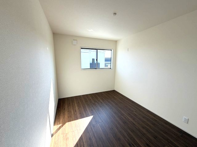第3渋川市金井　新築戸建　1号棟の洋室|２階洋室2です