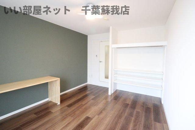 Lily浜野の寝室|使い勝手のいい寝室です