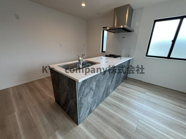 茅ヶ崎市下町屋2丁目　新築戸建　4号棟のキッチン|キッチンスペース◇◇