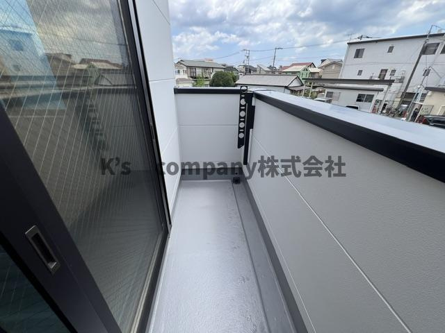 茅ヶ崎市下町屋2丁目　新築戸建　4号棟のバルコニー|2階バルコニー◇◇