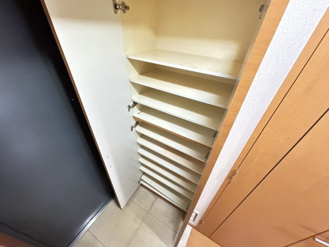 オーキッドレジデンス塚本の収納