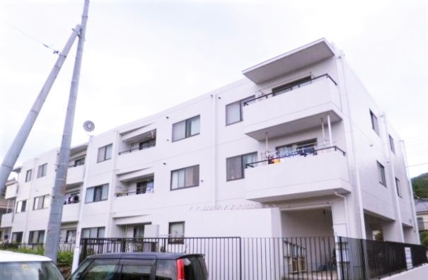 ローズマンション五日市の外観