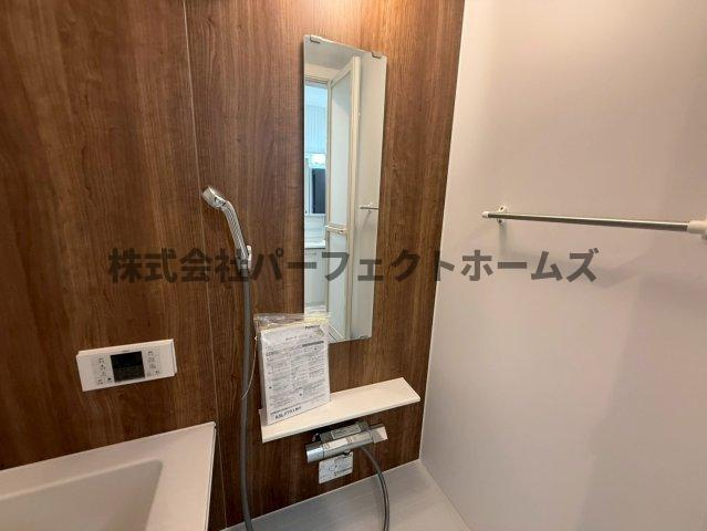 高野道ガレージハウスB棟の浴室|日々の暮らしに欠かせないお風呂です