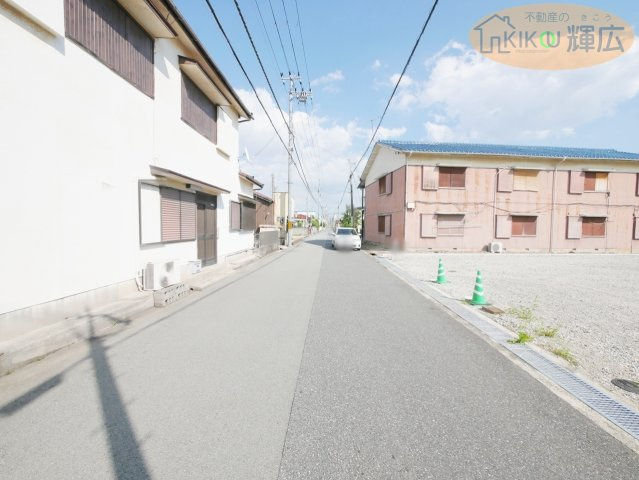 高砂市荒井町蓮池３丁目（全２）土地１号地の前面道路含む現地写真