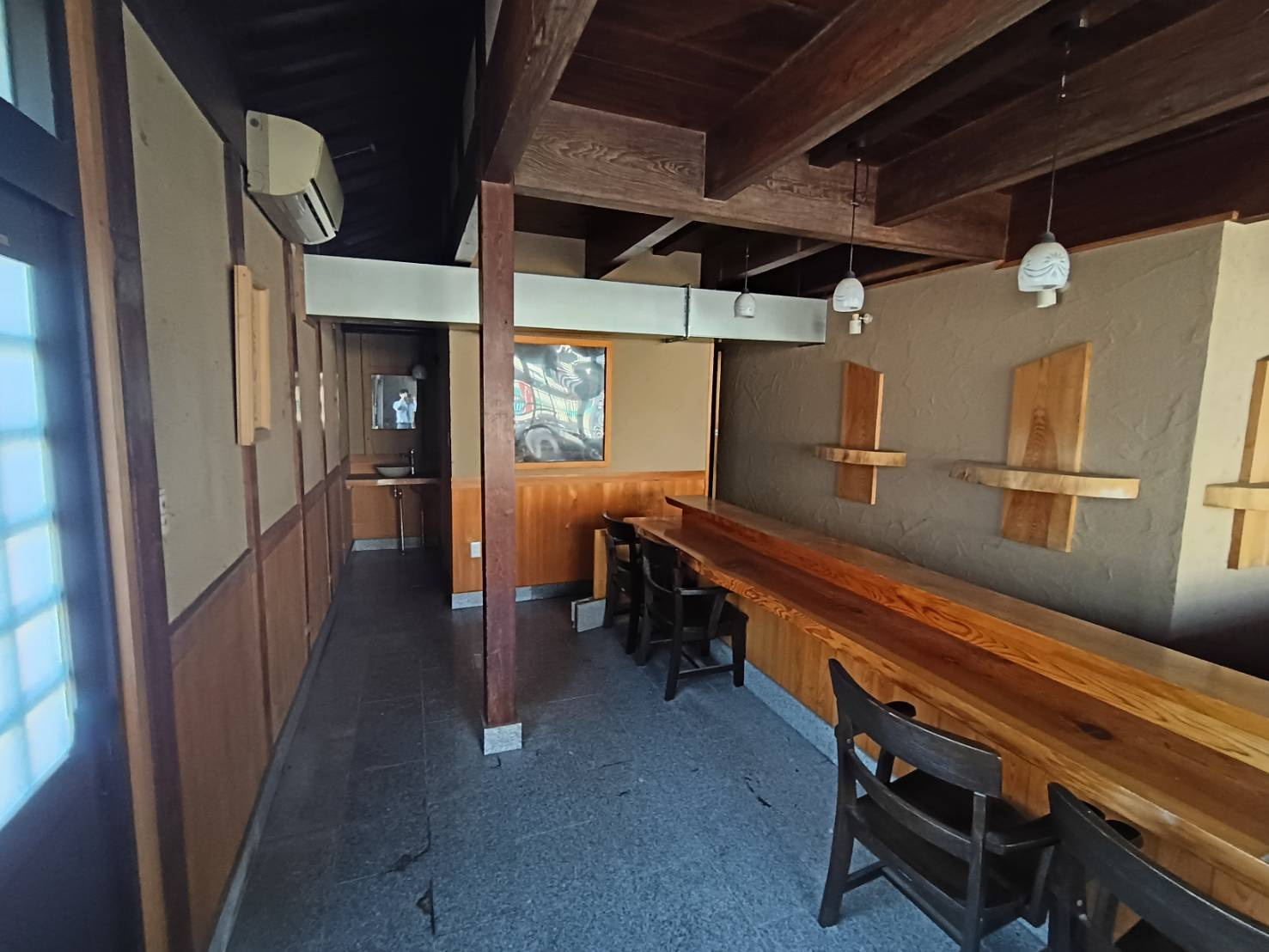 西条市氷見丙597-1　店舗付き住宅の内装
