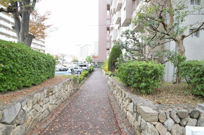 【その他】 | シーアイハイツ南千里C棟 | 現在ご返済中のカーローン・カードローン・教育ローンなどを住宅ローンに一本化したり、家具家電購入費用・引越し費用を住宅ローンと組み合わせるなど、お客さまにメリットの多い住宅ローンのご提案が可能です。