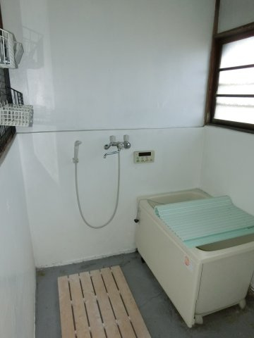 濱田産業貸家の浴室