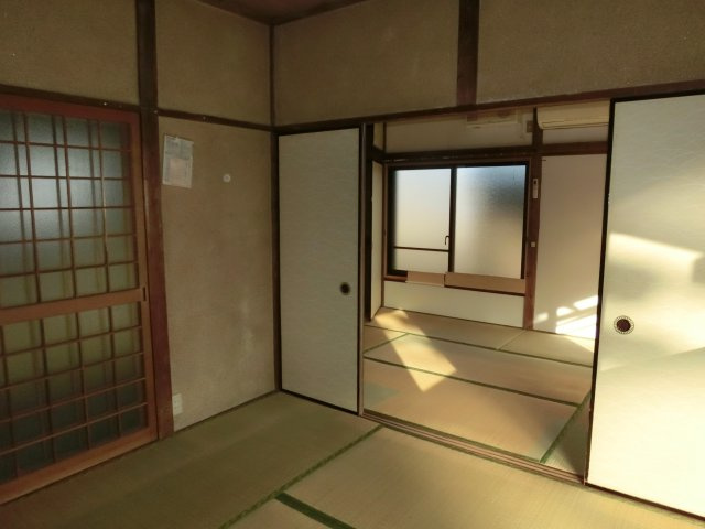 濱田産業貸家の和室