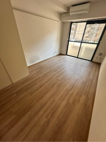 リトルアージュの居間・リビング|※別号室参考写真です