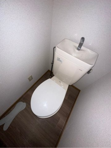リトルアージュのトイレ|※別号室参考写真です