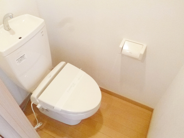グランシャレー神谷のトイレ|トイレとお風呂は別々です☆