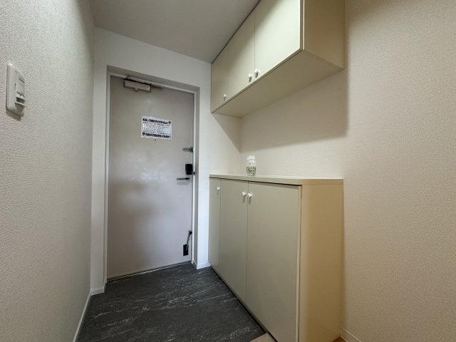 ネクステージ西神中央 D棟の玄関