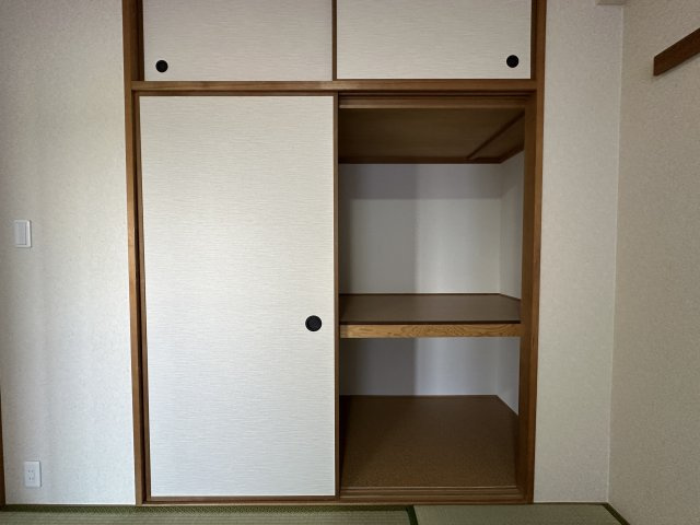 ネクステージ西神中央 D棟の収納