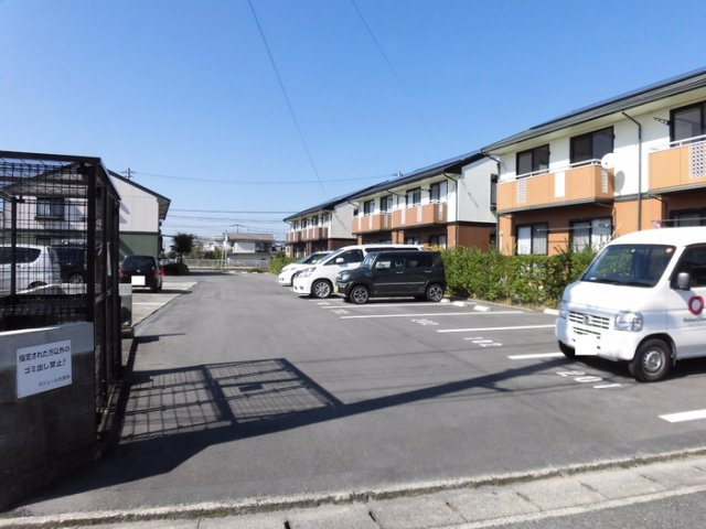 セジュール大善寺　Ｂの駐車場|駐車スペースもあります☆