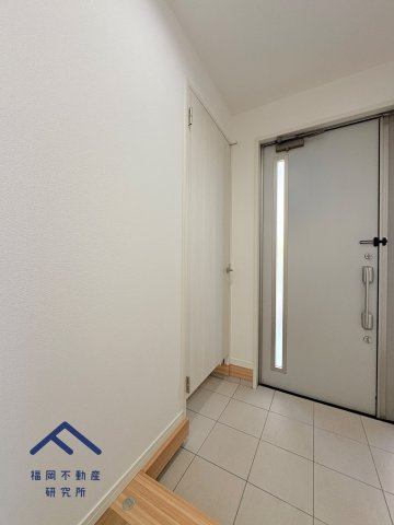 東区三苫２丁目　戸建ての玄関