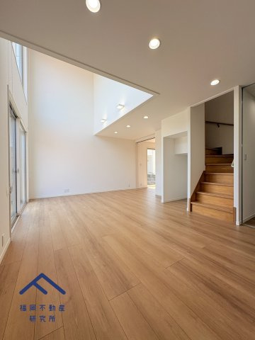 東区三苫２丁目　戸建ての居間・リビング