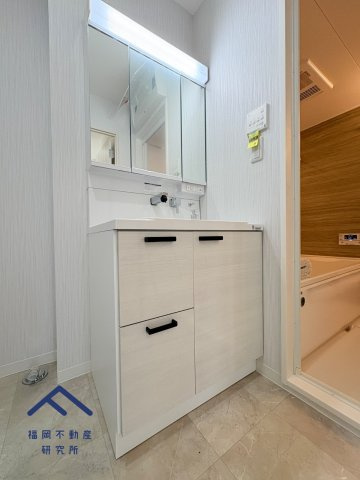 東区三苫２丁目　戸建ての独立洗面台