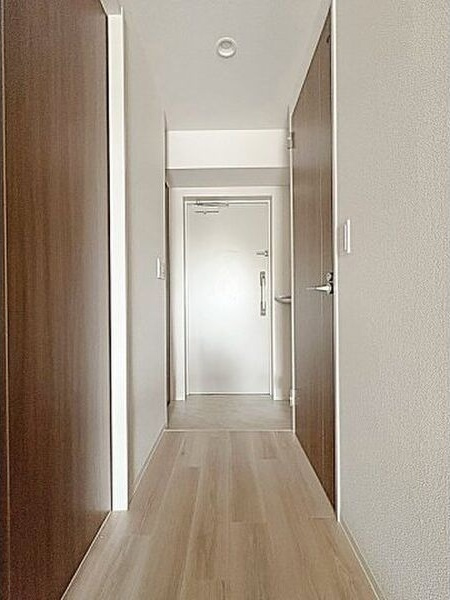 アールグラン瑞穂の玄関