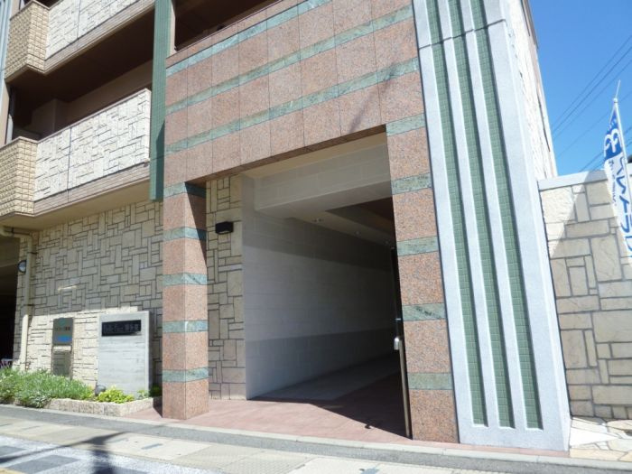  レジディア博多東　東吉塚小学校区のエントランス|レジディア博多東