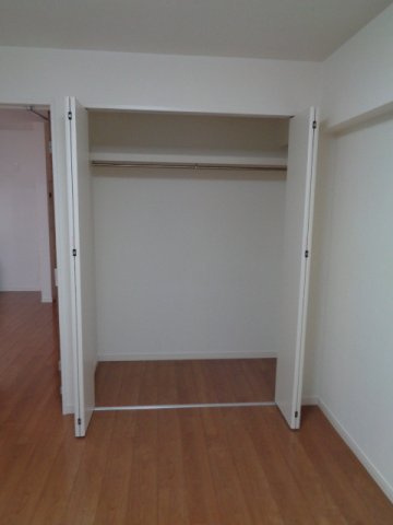 パレス三鷹の収納