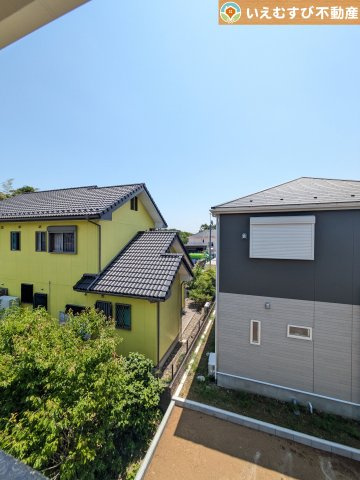 Cradle garden　吉見町東野第22の展望|高い建物が無く開放感のある展望
バルコニーからの展望も開けていて閑静な住宅地が望めます。日当りも良いですね♪