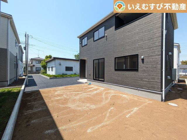 Cradle garden　吉見町東野第22の庭|ガーデニングや家庭菜園で緑の潤い溢れる暮らしを
お庭が広いとお子様と遊んだりBBQをしたりと楽しみも増えそう♪