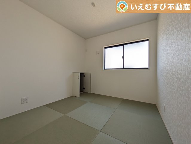 Cradle garden　吉見町東野第22の和室|すぐ横になれる和室は、みんながほっと一息つける空間
ちょっとした休憩や来客時、お子様のお世話にも大活躍しそうですね♪