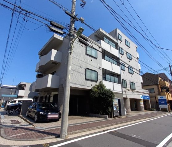 セレーブル城南の外観|鉄筋コンクリートのしっかりしたマンション
