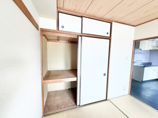 ホーリーグランド稲毛山王の収納