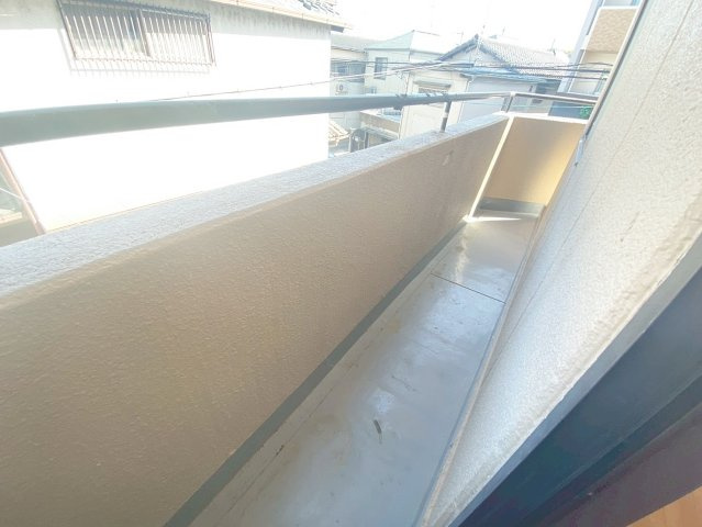 ライフシティサカイのバルコニー