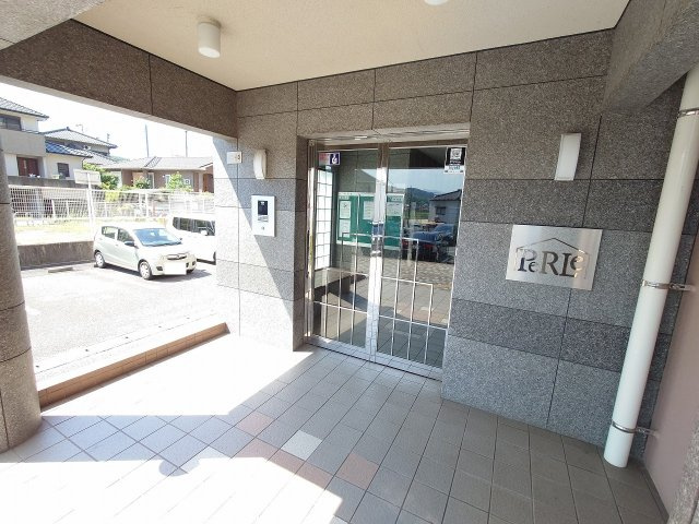ペルル企救丘2番館（B-12）のエントランス