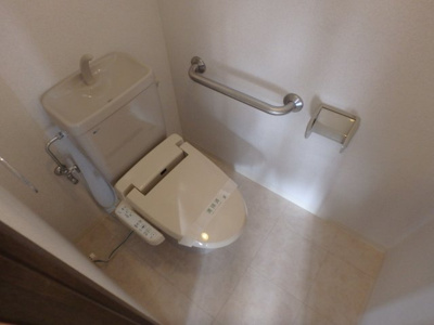 【トイレ】 | リフレ２１ | 落ち着いた色調のトイレです