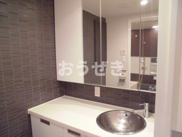 ドゥーエ横濱桜木町の独立洗面台|※同仕様参考写真