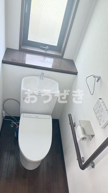 初音町１丁目　貸戸建のトイレ