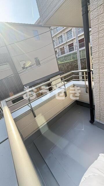 初音町１丁目　貸戸建のバルコニー