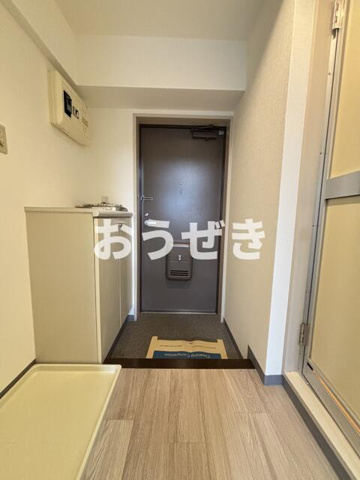 日神パレステージ横浜南の玄関|※同仕様参考写真