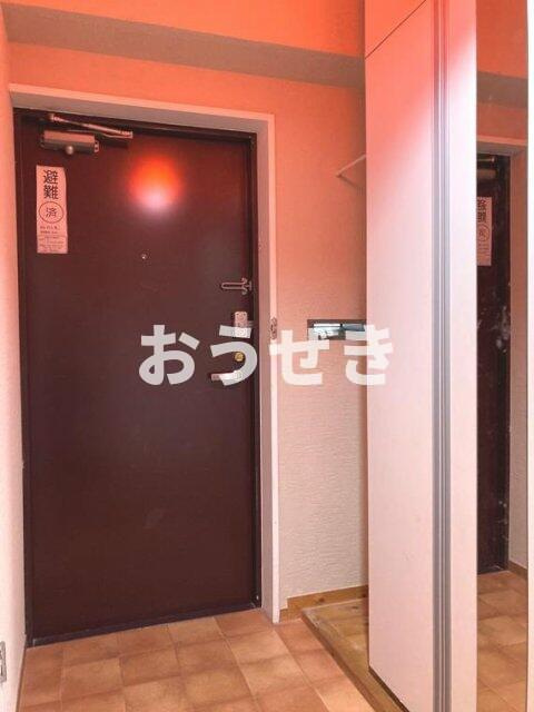 戸塚ハイライズＢ棟の玄関