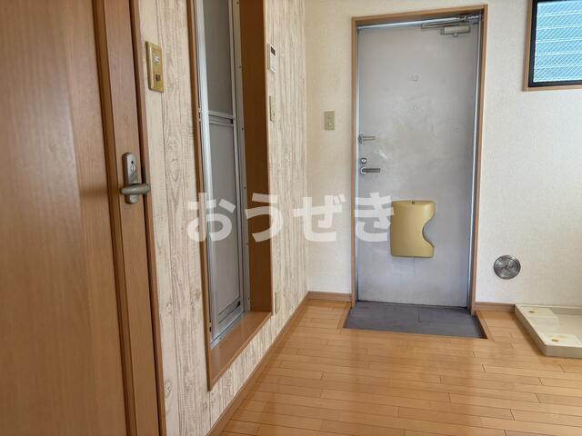 月見台ヒルズの玄関|※同仕様参考写真